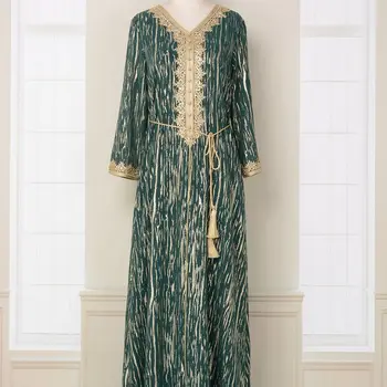 Женское платье Abaya с V-образным вырезом, однобортное украшение, облегающий низ, ткань с золотым тиснением, модный халат высокого класса.