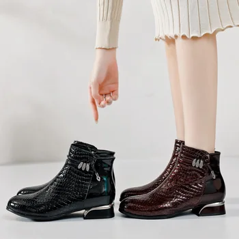Модные женские ботинки, ботильоны из натуральной кожи с острым носком, 2023 г., Зимняя теплая Меховая Плюшевая женская обувь Большого размера 43