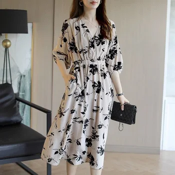 Элегантное платье миди с V-образным вырезом, свободным принтом, повязкой и бантиком, женская одежда 2023, летнее новое платье в корейском цветочном стиле на три четверти